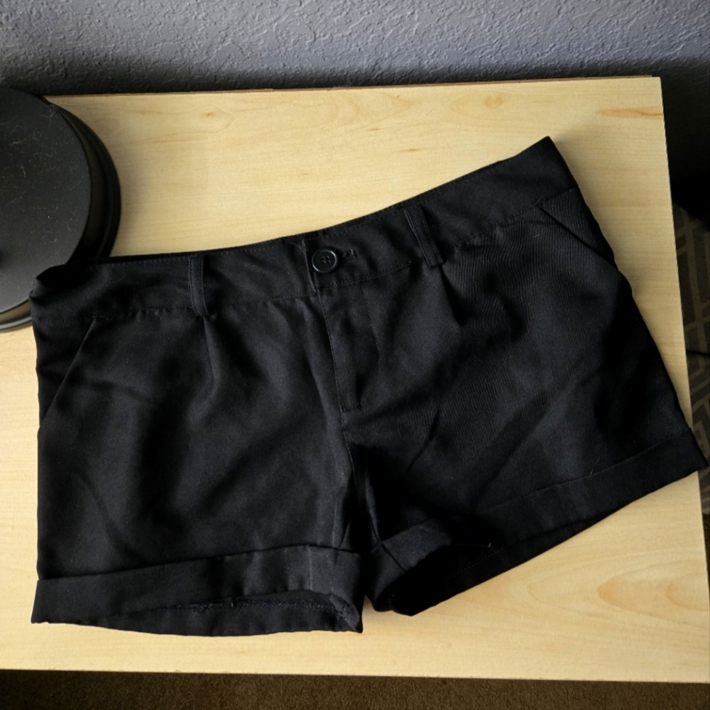 Zenana Outfitters Black Shorts